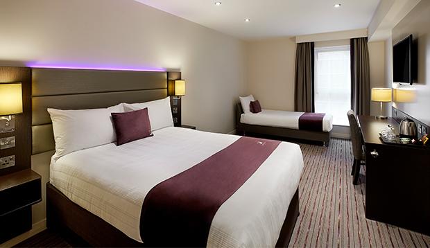Premier Inn Premier Inn サフロン・ワルデン エクステリア 写真