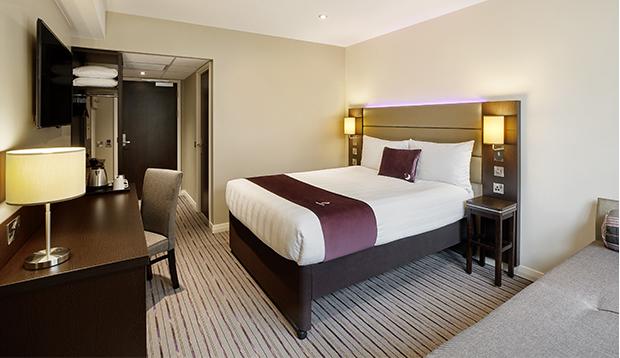 Premier Inn Premier Inn サフロン・ワルデン エクステリア 写真